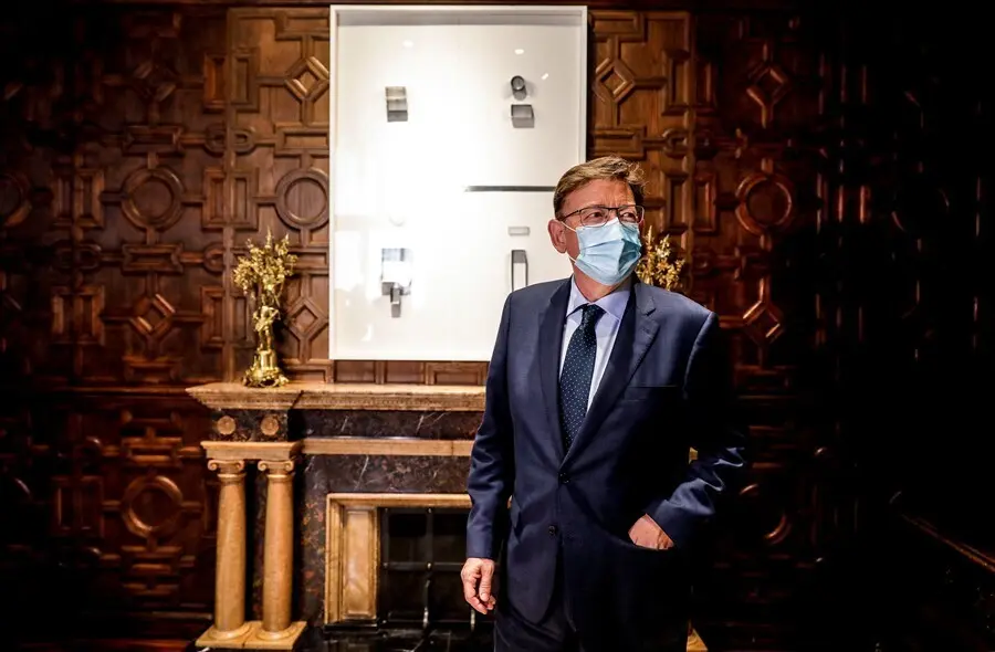 El president de la Generalitat, Ximo Puig, a su llegada al Palau de la Generalitat de Valencia, a 19 de julio de 2021, en Valencia, Comunidad Valenciana (Espa&ntilde;a).