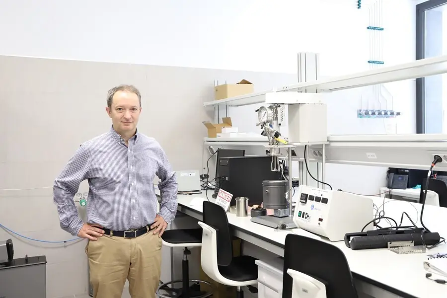 El investigador Mauricio Zurita lidera el grupo de cient&iacute;ficos de investigaci&oacute;n de Materiales y Sostenibilidad de la Escuela de Ingenier&iacute;a de la Universidad Loyola Andaluc&iacute;a.