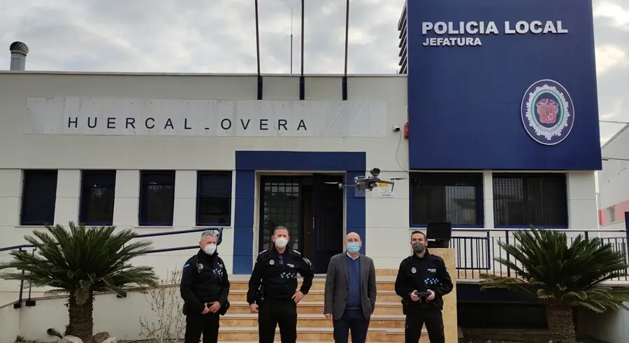 Polic&iacute;a Local de Hu&eacute;rcal-Overa.