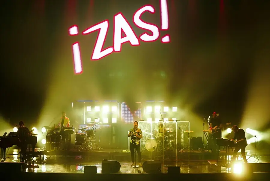 Los componentes de la banda Vetusta Morla durante su actuaci&oacute;n en el Teatro Real de Madrid, a 26 de julio de 2021, en Madrid, (Espa&ntilde;a). 