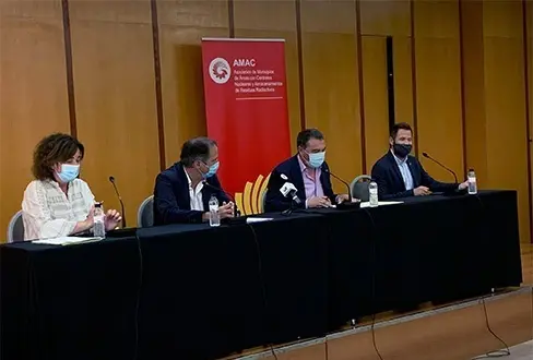 Municipios cercanos a nucleares rechazan la decisi&oacute;n del Gobierno de construir almacenes individuales