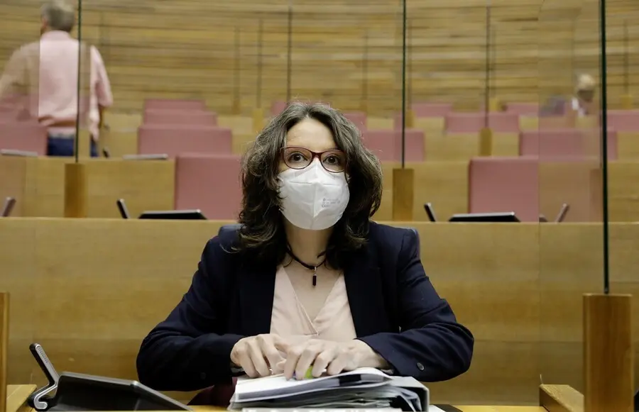 Archivo - La vicepresidenta de la Generalitat, M&oacute;nica Oltra