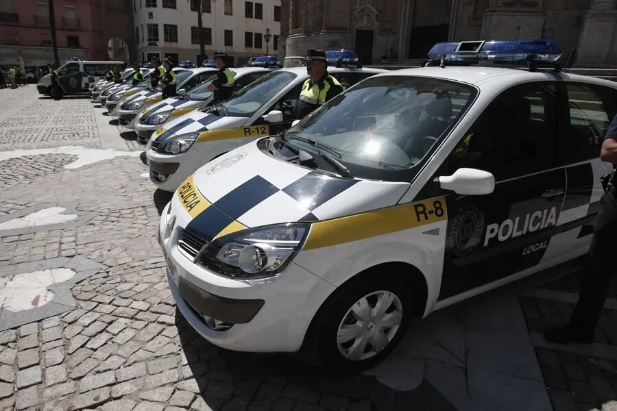 Archivo - Polic&iacute;a local de C&aacute;diz