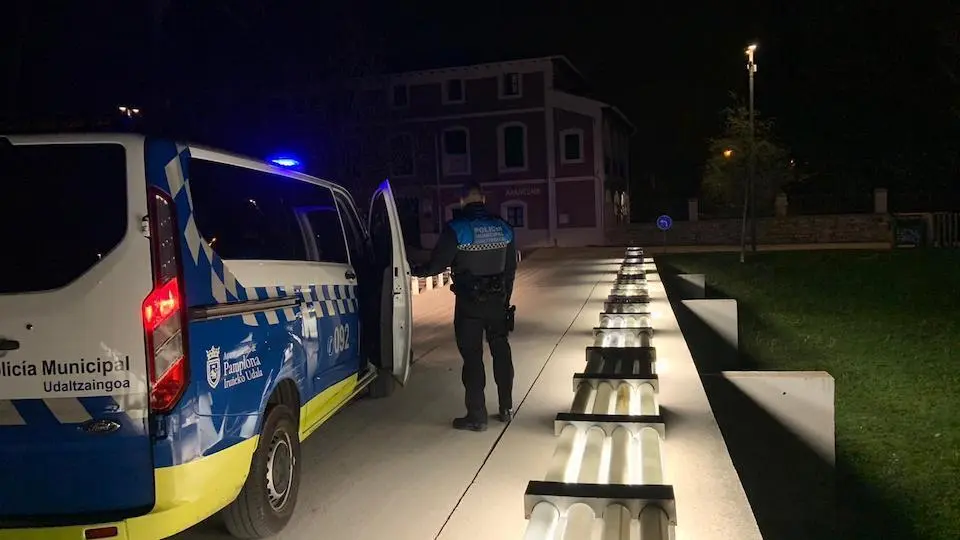 Polic&iacute;a de Pampolona.