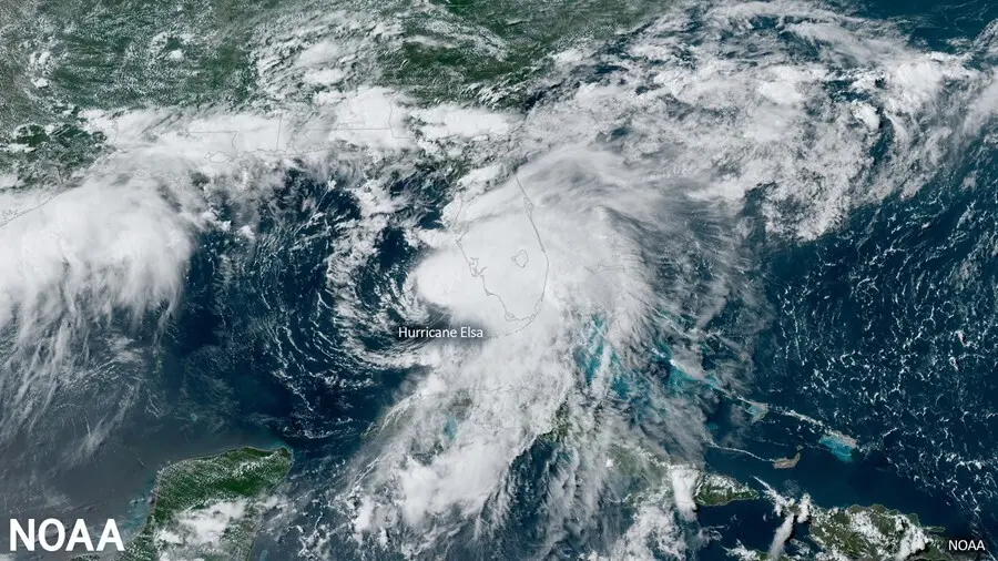 Imagen satelital NOAA GOES-East del hurac&aacute;n Elsa a medida que avanza por la costa oeste de Florida el 6 de julio de 2021. (NOAA)