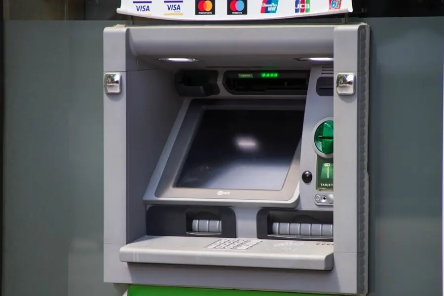 Archivo - Cajero autom&aacute;tico