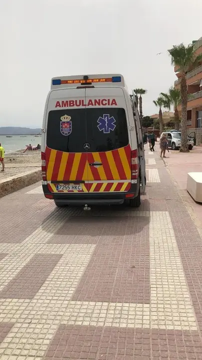 Ambulancia en Los Alc&aacute;zares