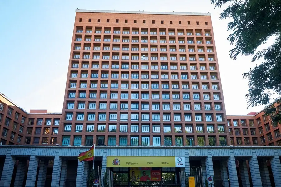 Casa Sindical de Madrid, sede de los ministerios de Sanidad, Consumo y Derechos Sociales y Agenda 2030 en el Paseo del Prado, a 24 de julio de 2021, en Madrid (Espa&ntilde;a).