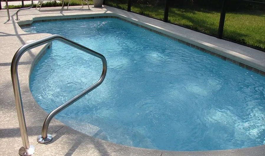 Imagen de archivo de una piscina particular