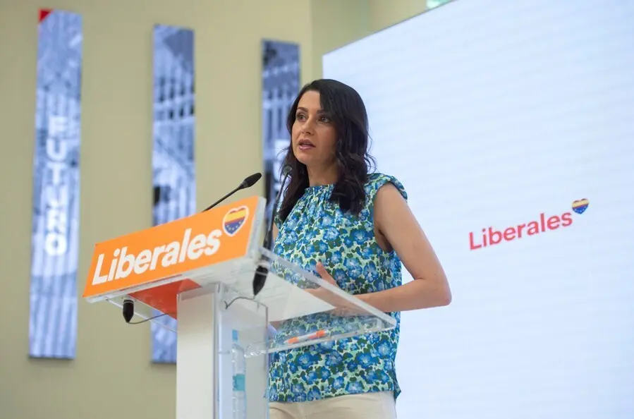 La presidenta de Ciudadanos, In&eacute;s Arrimadas, en una rueda de prensa en la sede del partido en Madrid.