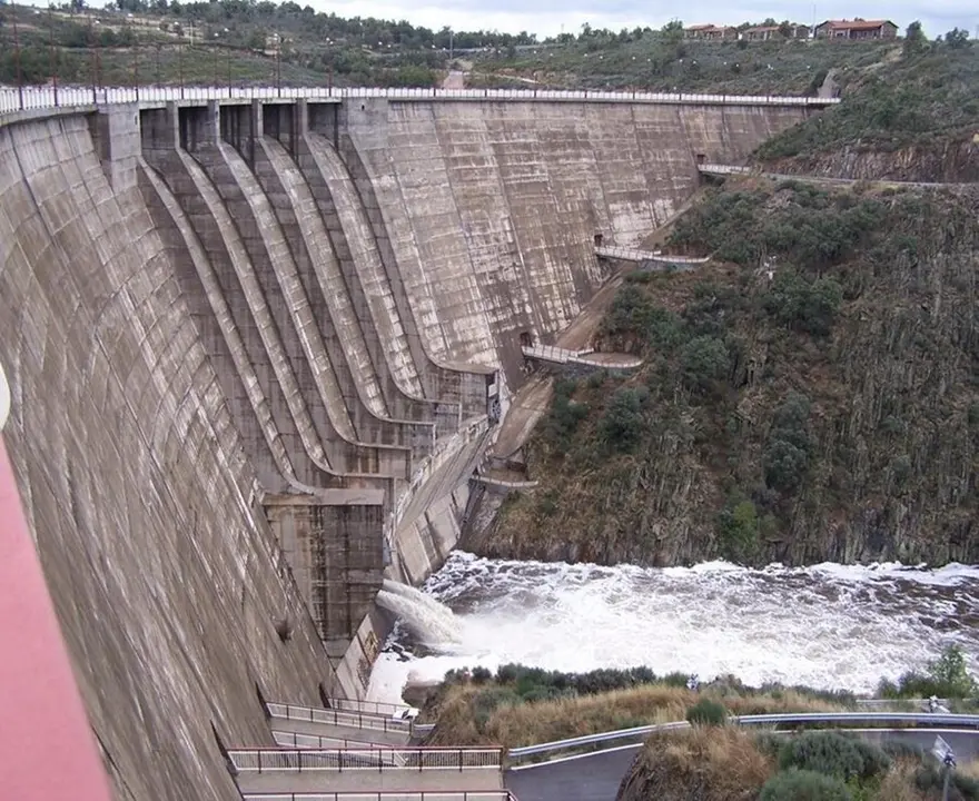 Archivo - Central hidroel&eacute;ctrica en presa