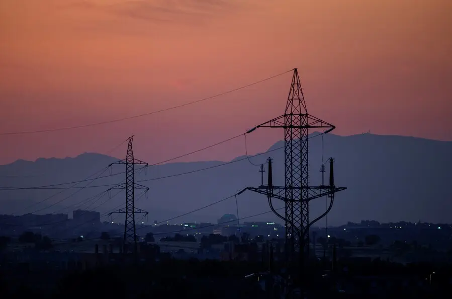Torres de tensi&oacute;n el d&iacute;a en el que el precio de la luz alcanza un m&aacute;ximo hist&oacute;rico, a 20 de julio de 2021, en el Ca&ntilde;averal, Madrid (Espa&ntilde;a).