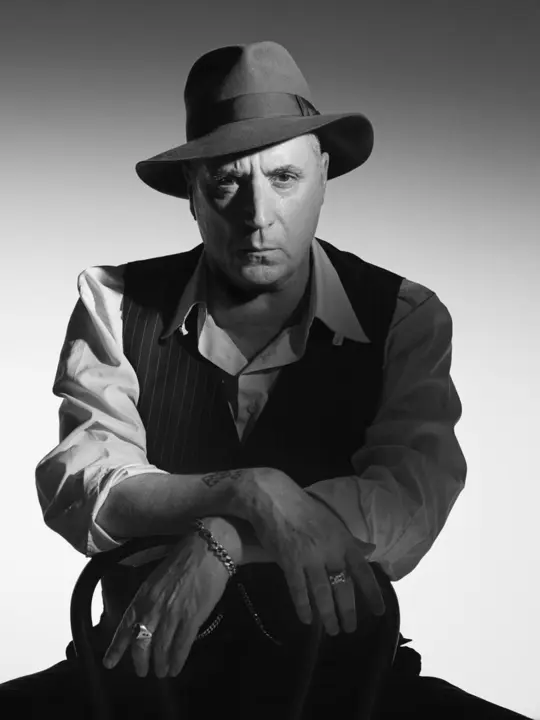 Archivo - Imagen del cantante de rock Loquillo, que actuar&aacute; en Tomares