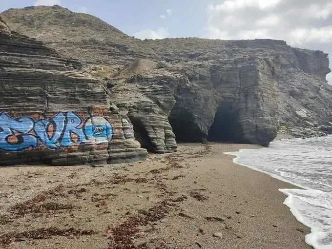 Pintadas realizadas en Cala Coc&oacute;n, dentro del Parque Regional de Calblanque, Monte de las Cenizas y Pe&ntilde;a del &Aacute;guila
