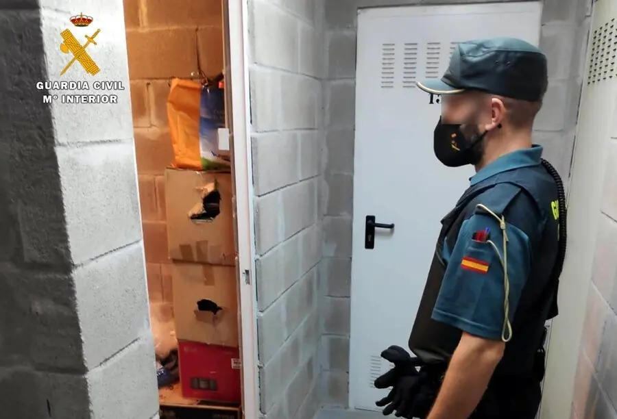 Un guardia en un trastero
