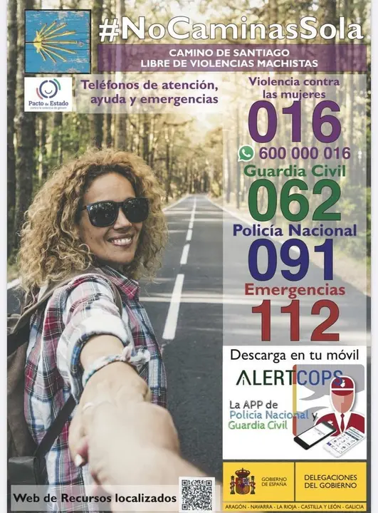 Cartel de la campa&ntilde;a 'No caminas sola'.