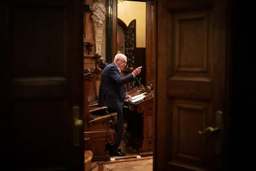 El presidente de ERC en Barcelona, Ernest Maragall, interviene en una sesi&oacute;n plenaria en el Ayuntamiento de Barcelona, a 23 de julio de 2021, en Barcelona, Catalunya (Espa&ntilde;a). Este Pleno es el &uacute;ltimo que se celebra antes del par&oacute;n estival y el primero que