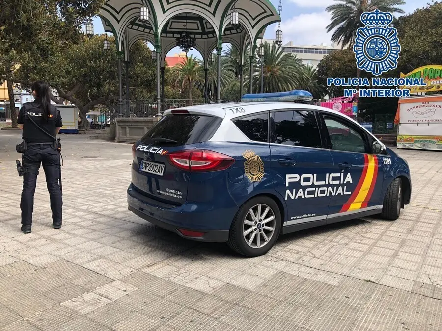 Agentes de la Polic&iacute;a Nacional