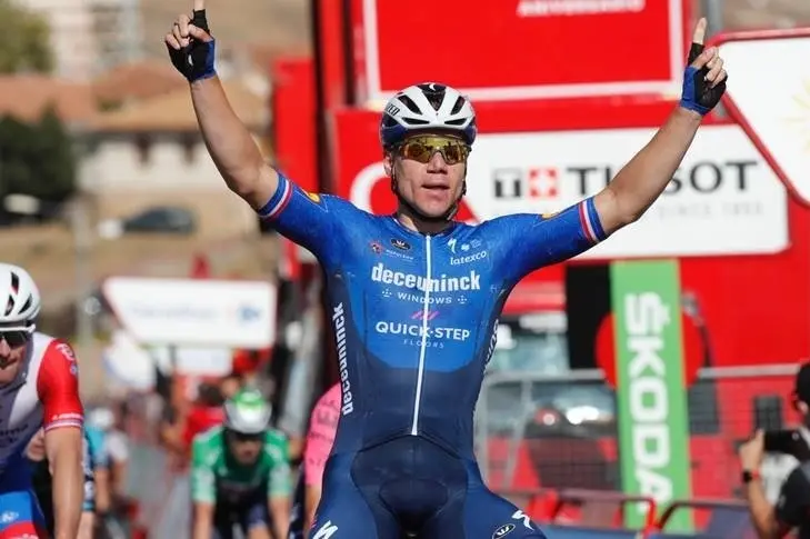 El ciclista neerland&eacute;s Fabio Jakobsen (Deceuninck-Quick Step), ganador de la cuarta etapa de La Vuelta 2021 con final en Molina de Arag&oacute;n