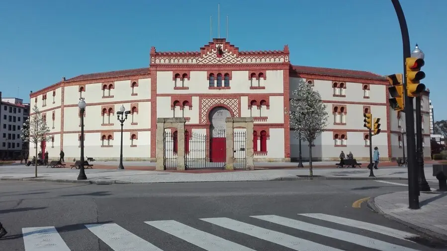 Archivo - Plaza de Toros de Gij&oacute;n, El Bibio.