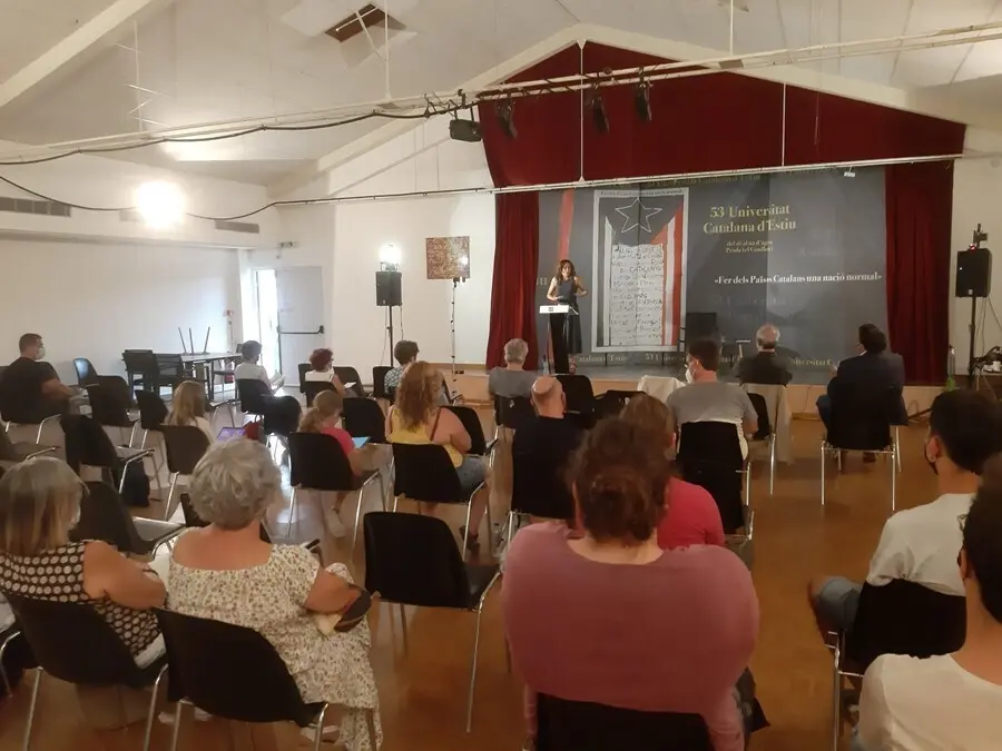 Conferencia de la consellera de Presidencia de la Generalitat, Laura Vilagr&agrave;, en el marco de la 53 edici&oacute;n de la UCE