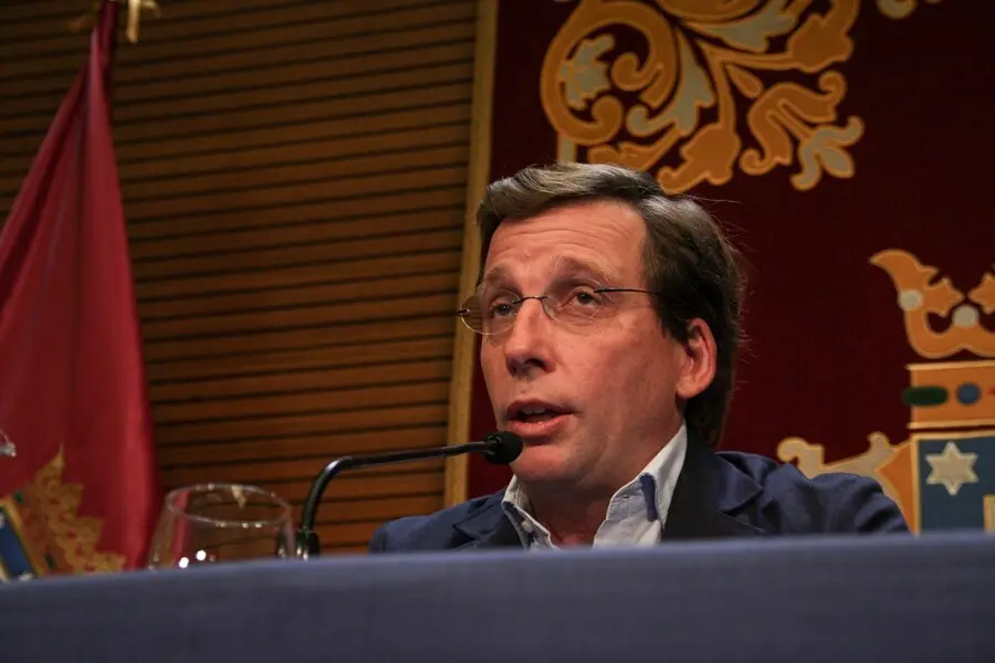 El alcalde de Madrid, Jos&eacute; Luis Mart&iacute;nez-Almeida, interviene en una rueda de prensa posterior a la Junta de Gobierno Extraordinaria