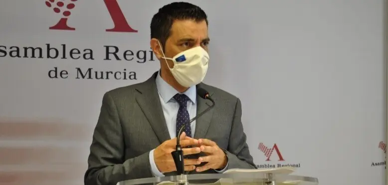 Archivo - PSOE: "El PP de Casado y L&oacute;pez Miras demuestra su deriva hacia la ultraderecha en su competici&oacute;n por electorado de Vox"