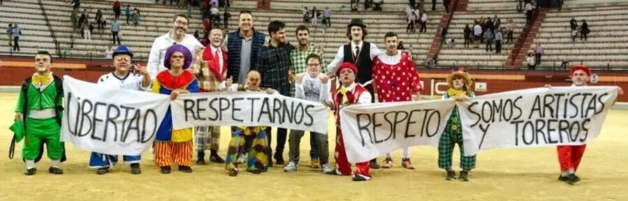 Miembros del espect&aacute;culo enanitos toreros, en imagen de archivo
