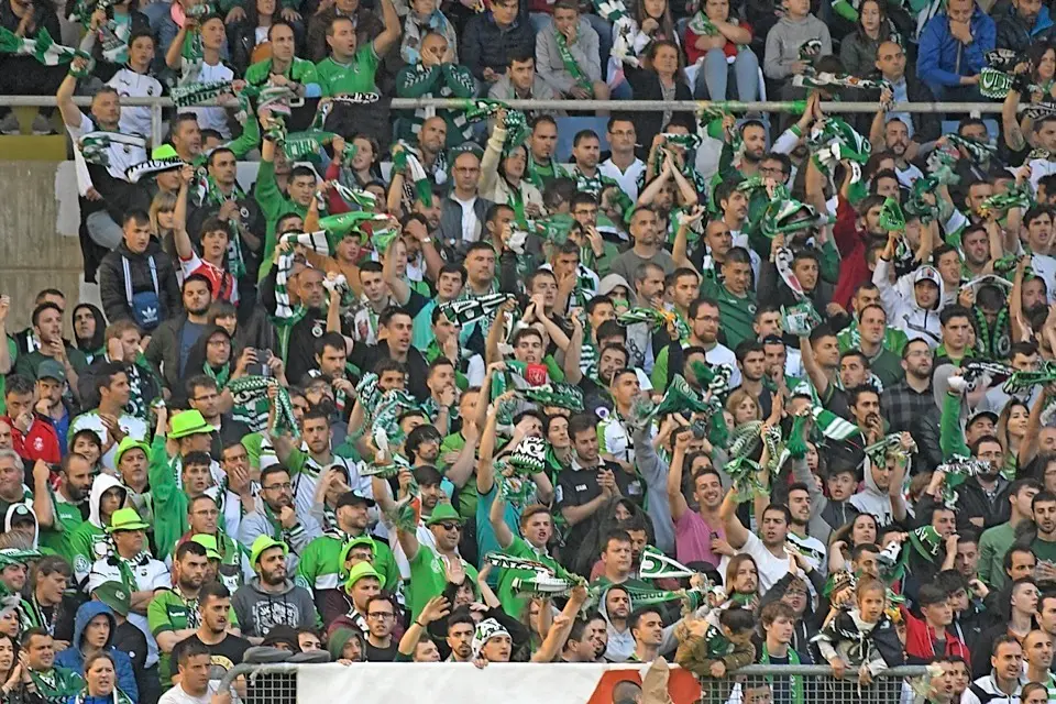 La &uacute;ltima vez que se llen&oacute; El Sardinero fue en el partido de playoff ante el Atl&eacute;tico Baleares. / Hardy