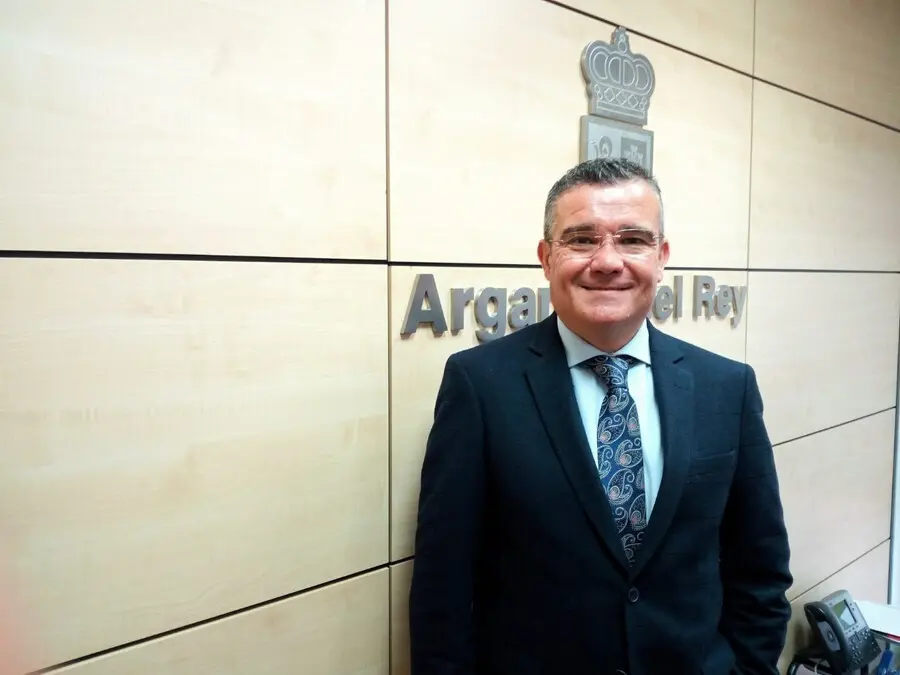 Archivo - El alcalde de Arganda del Rey y presidente de la Federaci&oacute;n de Municipios de Madrid (FMM), Guillermo Hita.