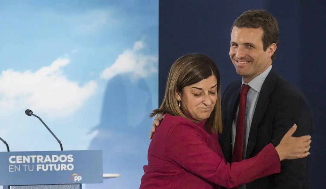 M. J. Buruaga junto al presidente del PP, Pablo Casado.