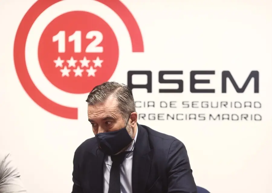 Archivo - El consejero de Justicia, Interior y V&iacute;ctimas de la Comunidad, Enrique L&oacute;pez