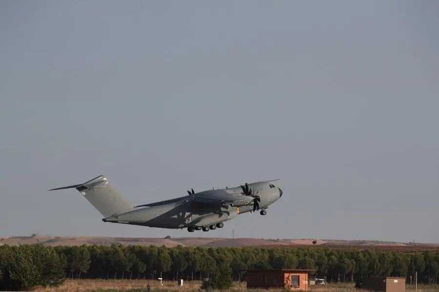 El avi&oacute;n A400M despega desde la base a&eacute;rea de Torrej&oacute;n de Ardoz hacia Dub&aacute;i para evacuar a los espa&ntilde;oles y colaboradores en Afganist&aacute;n, a 18 de agosto de 2021, en Madrid