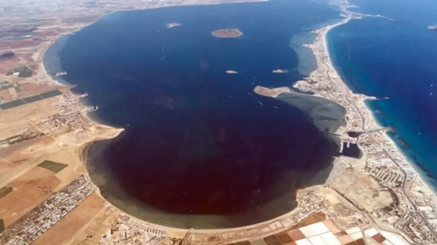 Archivo - Vista a&eacute;rea del Mar Menor