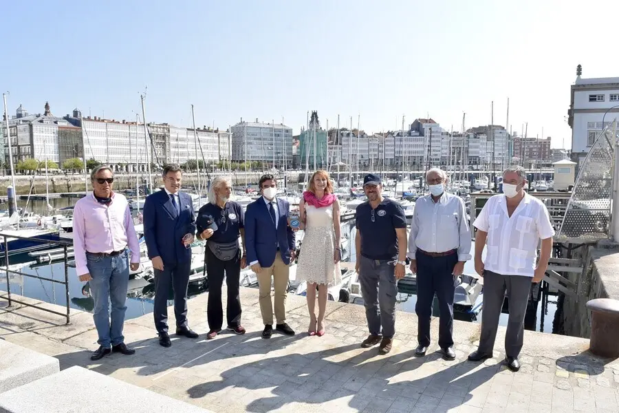 Presentaci&oacute;n de la traves&iacute;a del trimar&aacute;n ruso 'Russian Ocean Way'