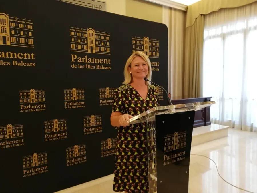 La diputada del PP N&uacute;ria Riera, este mi&eacute;rcoles tras la Junta de Portavoces.