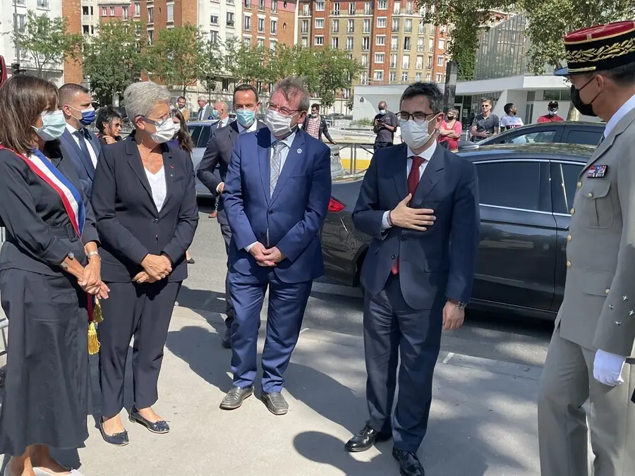 El ministro de la Presidencia, Relaciones con las  Cortes y Memoria Democr&aacute;tica, F&eacute;lix Bola&ntilde;os, ha acudido a los actos del aniversario del 77&ordm; aniversario de la liberaci&oacute;n de la capital francesa