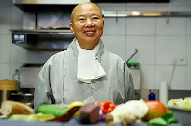 La chef y monja budista surcoreana Jeong Kwan en su primera visita a Espa&ntilde;a, el martes 24 de agosto. EFE