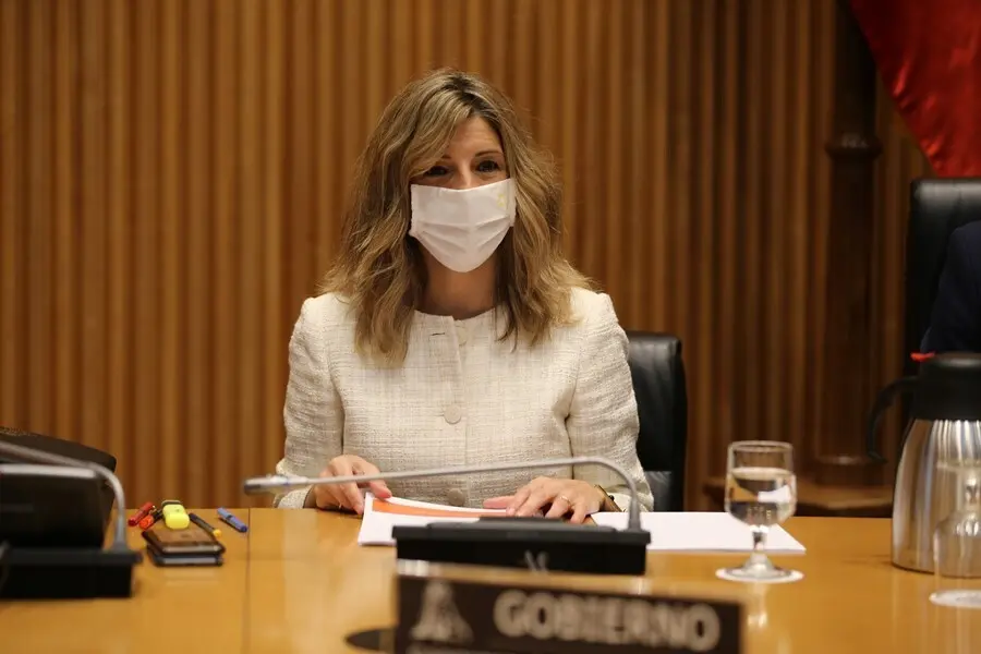 Archivo - La ministra de Trabajo, Yolanda D&iacute;az, en el Congreso.