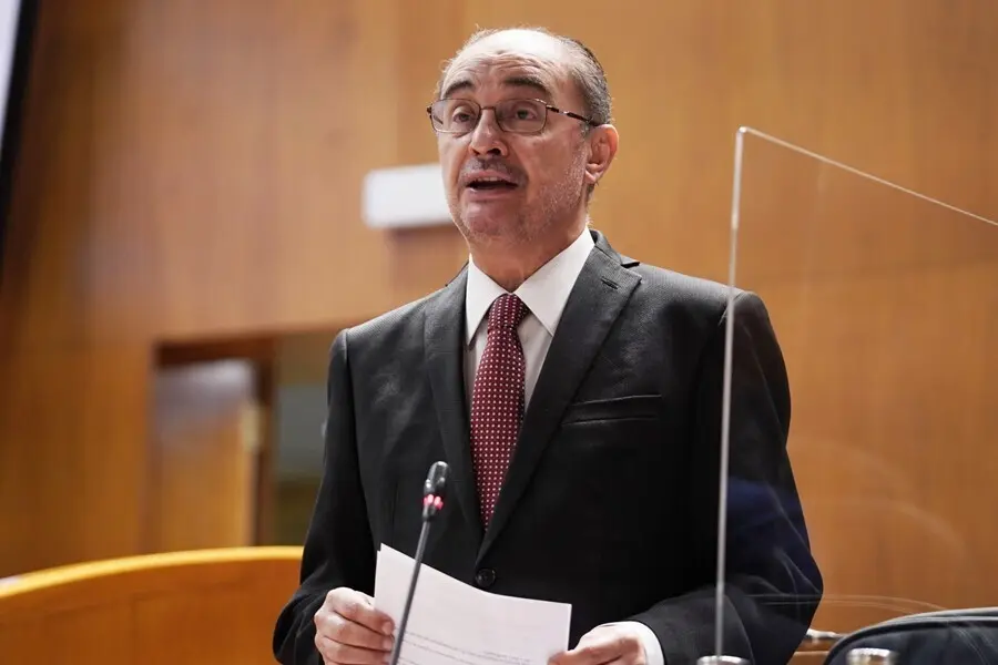 Archivo - Javier Lamb&aacute;n es el presidente del Gobierno de Arag&oacute;n.