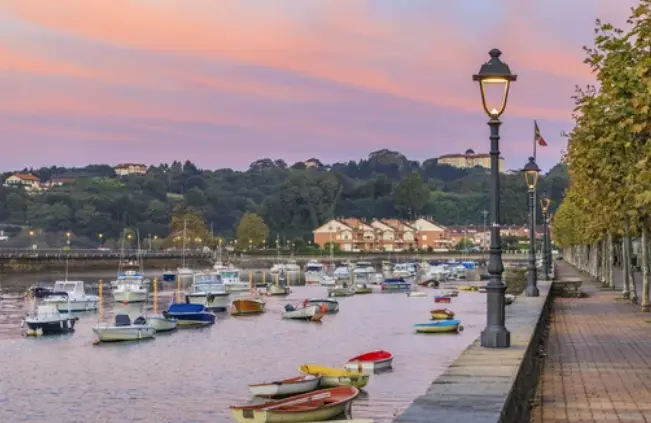 Puerto de Plentzia, una localidad y municipio situado en la provincia de Vizcaya, en la comunidad aut&oacute;noma del Pa&iacute;s Vasco.