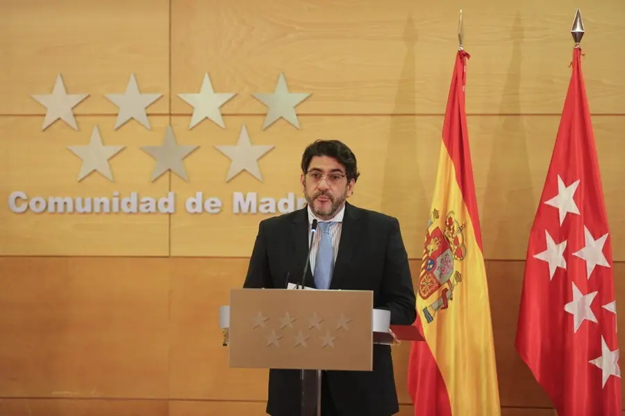 Archivo - El consejero en funciones de Vivienda y Administraci&oacute;n Local en la Comunidad de Madrid, David P&eacute;rez. Archivo.