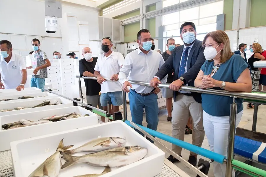 El presidente de la Comunidad, Fernando L&oacute;pez Miras, se reuni&oacute; hoy con la alcaldesa de San Pedro del Pinatar, Visitaci&oacute;n Mart&iacute;nez, y posteriormente mantuvo un encuentro con la Cofrad&iacute;a de Pescadores del municipio
