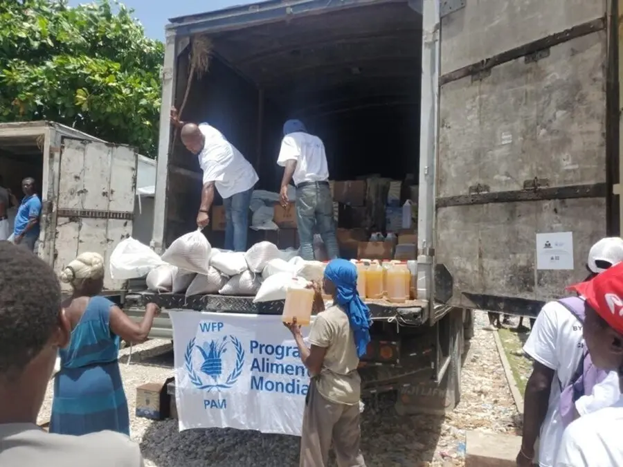 Ayuda humanitaria distribuida en Hait&iacute;.