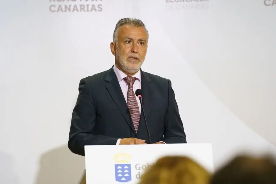 Paro.- Torres resalta la bajada del paro en Canarias durante agosto "pese a la quinta ola de la pandemia"