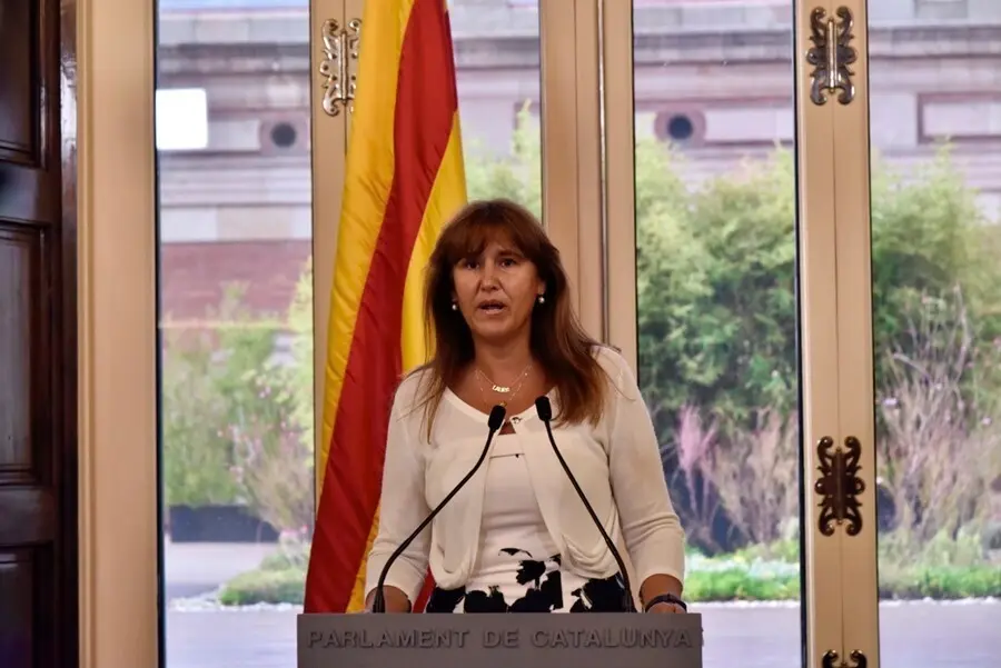 La presidenta del Parlament, Laura Borr&agrave;s, en una comparecencia para anunciar la concesi&oacute;n de la Medalla de Honor de la instituci&oacute;n