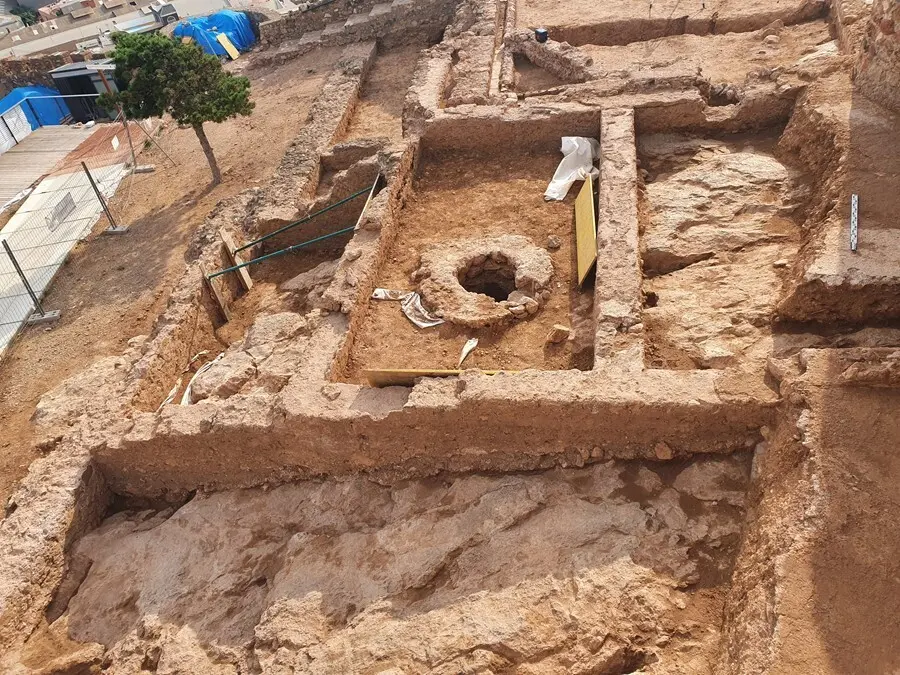 Descubren un patio andalus&iacute; en las investigaciones arqueol&oacute;gicas del Castillo de Onda