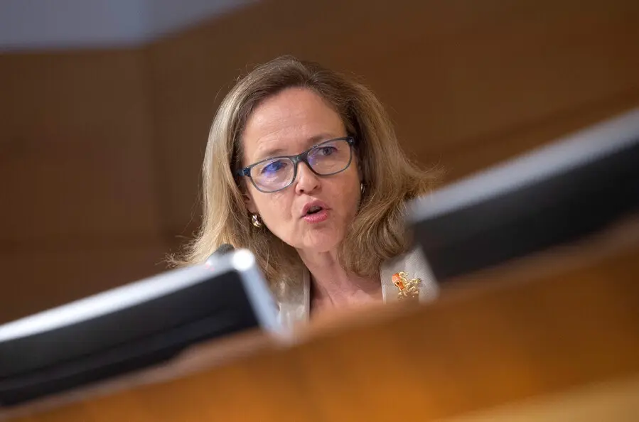 Archivo - La vicepresidenta primera y ministra de Asuntos Econ&oacute;micos y Transformaci&oacute;n Digital, Nadia Calvi&ntilde;o