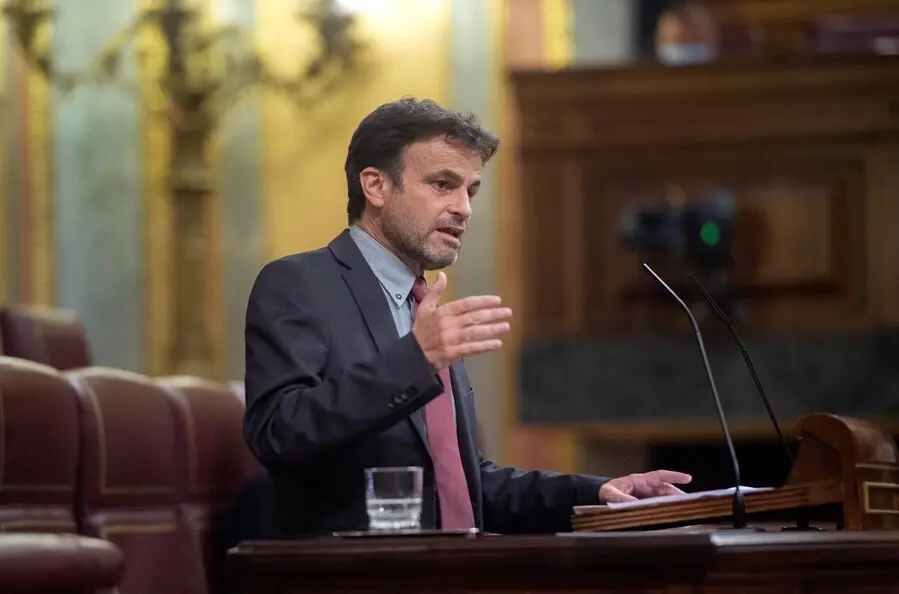 Archivo - El presidente del grupo parlamentario de Unidas Podemos en el Congreso, Jaume Asens, interviene en una sesi&oacute;n plenaria en el Congreso de los Diputados, a 22 de junio de 2021, en Madrid, (Espa&ntilde;a). 