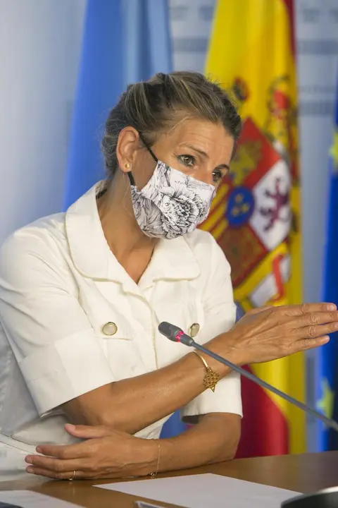 Rueda de prensa de Yolanda D&iacute;az, vicepresidenta segunda y ministra de Trabajo realiza una visita oficial a Asturias. Reuni&oacute;n con Adri&aacute;n Barb&oacute;n, presidente del Principado. En Oviedo, a 6 de septiembre de 2021 (&copy; Jorge Peteiro / Europa Press)